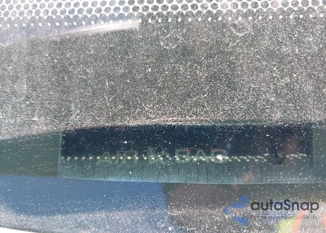 1998 Lincoln Navigator z USA, uszkodzony, nr VIN 5LMPU28L7WLJ18530